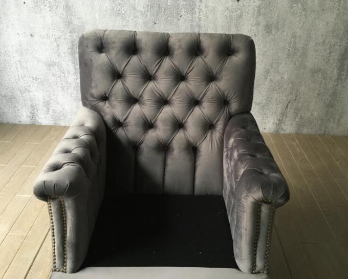 Einzelne Personen-Knopf heftete sich Sofa Classic Velvet With Casters/helles natürliches Ende durch 0