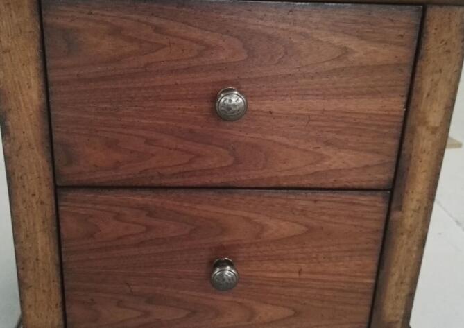 3 Fach-Hotel-Nachttische für Schlafzimmer-Möbel, Walnuss-Furnier-Blatt 1