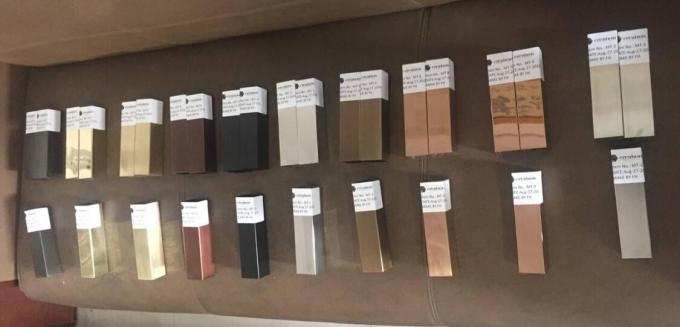 Formte hölzerner Wohnzimmer-Couchtisch Bronzec ISO Seitentabellen-Eichen-Furnier-Blatt 0
