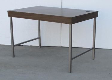 kaufen Hölzerne Spitzenhotel-Schreibtisch-Metallbeine für Studie/das Speisen, dunkle Farbe Online-Herstellung