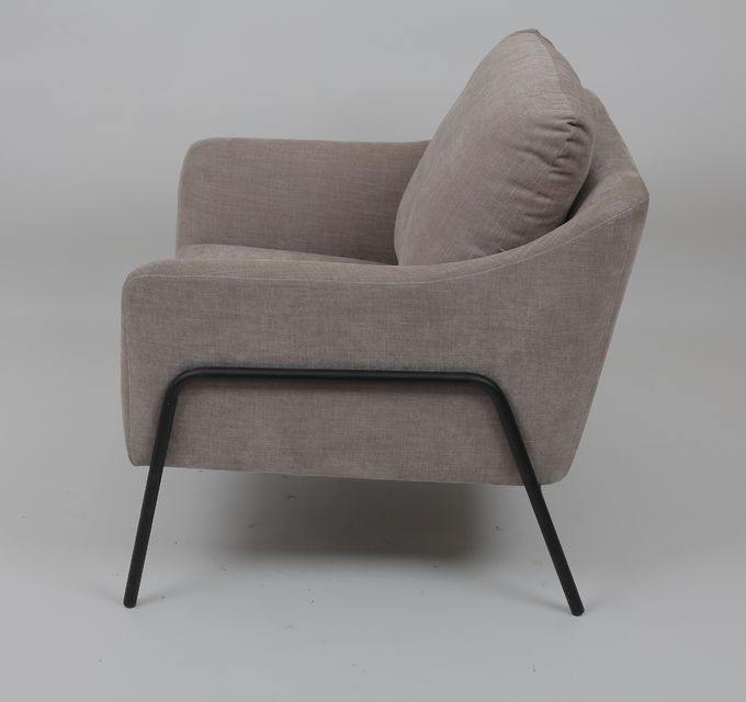 Mode-moderner Wohnzimmer-Sofa Upholstered Grey With Black-Metallrahmen 1