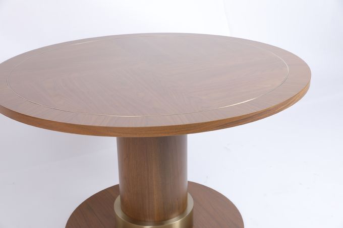 Weiße Eichen-Furnier-Blattmetalleinleger-Grenzspeisetisch-Lagerfuß mit Metallkragen 0
