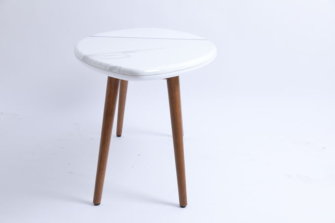 Kleine Café-Runde Möbel-Tisch Center Tea Bedside Table-Wohnzimmer Mdf mit den hölzernen Beinen 1