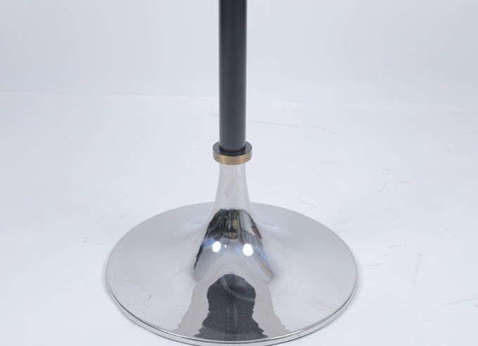 Kaffeetafel für das Wohnzimmer, Marmor, Metall 1