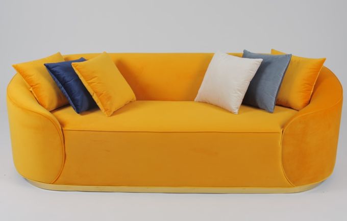 Wohnzimmer-Gewebe-Samt Sofa With Metal Base 2